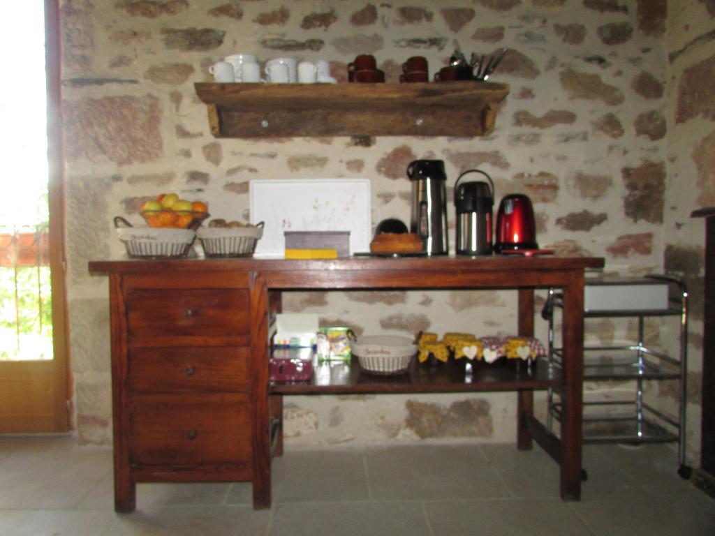 Lacapelle-Marival Ecuries De Saint Maurice- Maison D'Hotes De Gondou מראה חיצוני תמונה